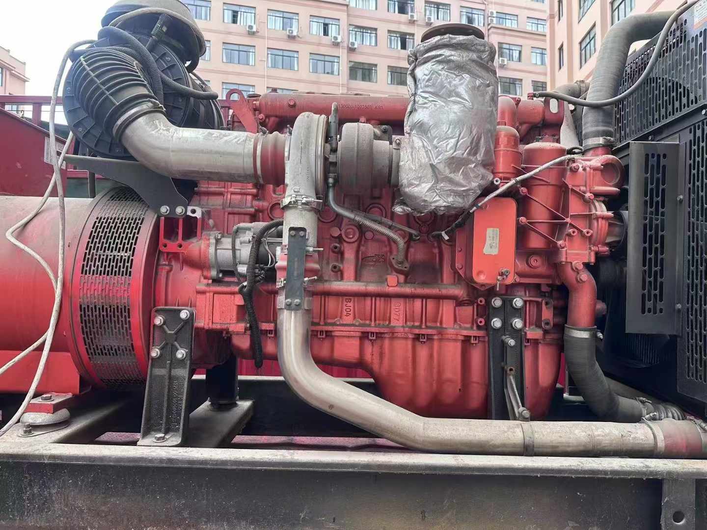 四子王如何选择适合 600kW 柴油发电机组的过载保护器？